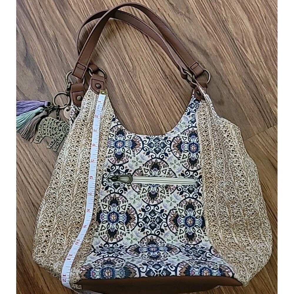 Sakroots shoulder hobo bag Tan Straw  Elephant Tassle Fabric Center Snap Closure